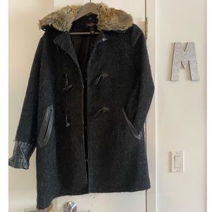 Victoria Secret Black Coat, removable fur US6 UK10